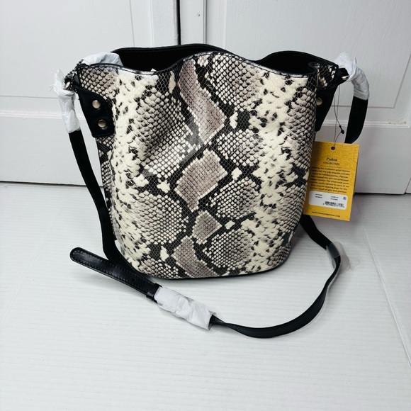 New PATRICIA NASH Lavello Leather Crossbody Bucket Bag in Python - Picture 2 of 5